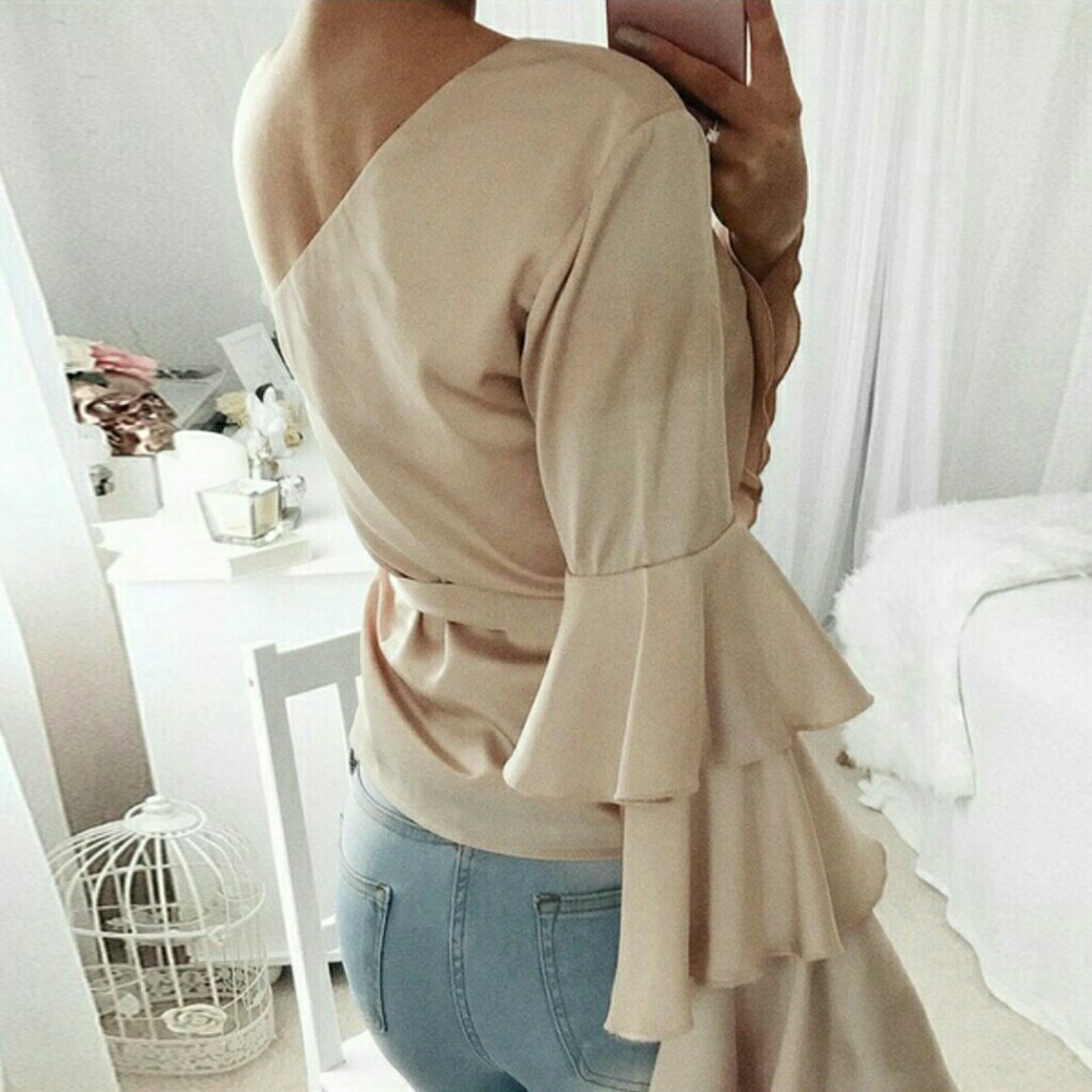 Long Lotus Sleeve Blouse - Picture 3 of 4